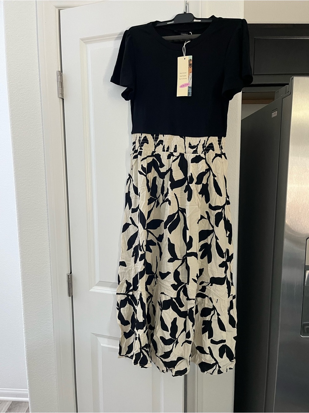 Black Top Ivory Skirt Leaf Print Midi Dress